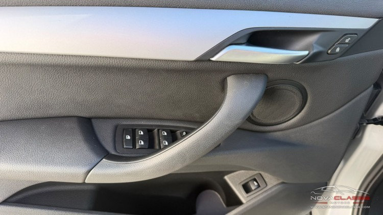 BMW S&eacute;rie X - X1 sDrive18i xLine