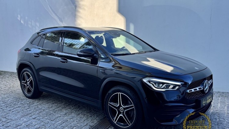 Mercedes-Benz Classe GLA 250 e Pack AMG / Pack NIGHT