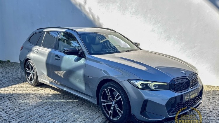 BMW S&eacute;rie 3 - 330 e Touring PACK M