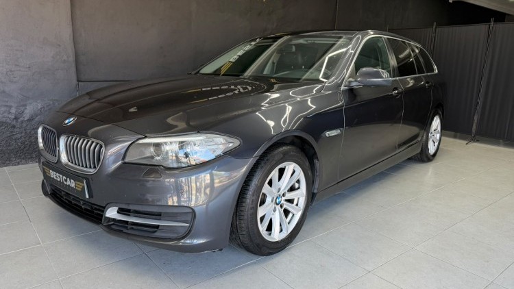 BMW S&eacute;rie 5 - 520 d Line Luxury Auto.