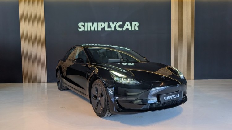 Tesla Model 3 Long-Range Dual Motor AWD