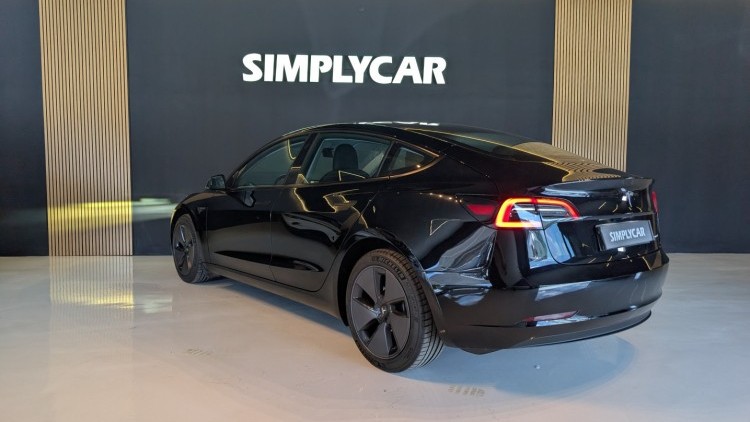 Tesla Model 3 Long-Range Dual Motor AWD