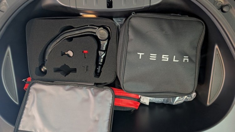 Tesla Model 3 Long-Range Dual Motor AWD