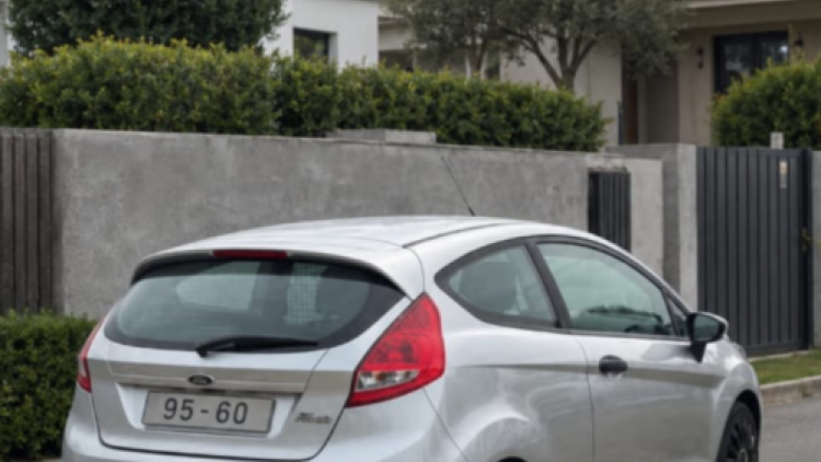 Ford Fiesta Comercial