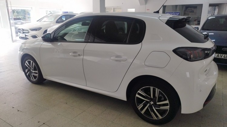 Peugeot 208 1.5 bluehdi 100 allure
