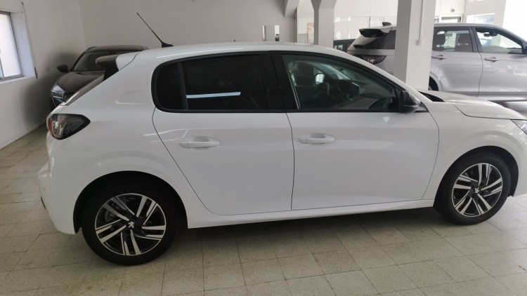 Peugeot 208 1.5 bluehdi 100 allure