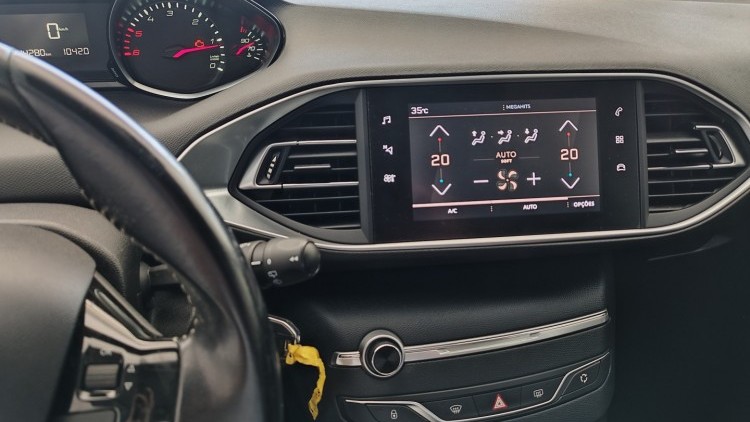 Peugeot 308 1.5 BHDIBUSINESS LINE
