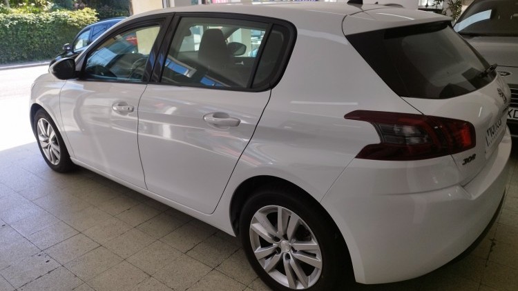 Peugeot 308 1.5 BHDIBUSINESS LINE
