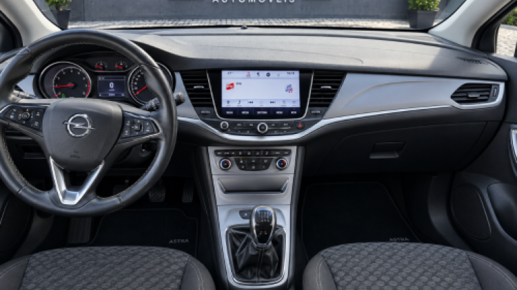 Opel Astra SPORTS TOURER