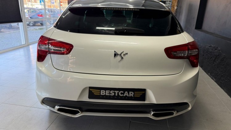 Citro&euml;n DS5 2.0 HDi Hybrid4 Sport Chic CMP6