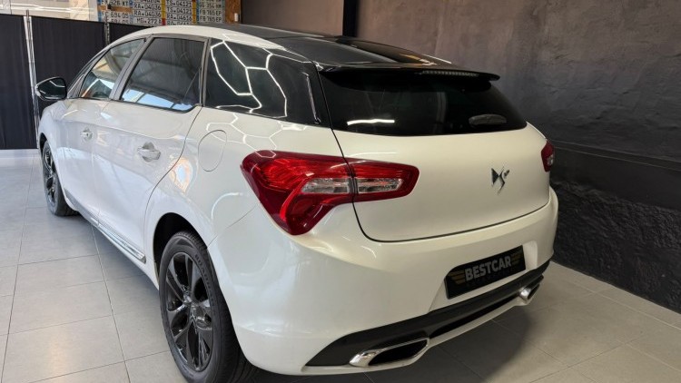 Citro&euml;n DS5 2.0 HDi Hybrid4 Sport Chic CMP6