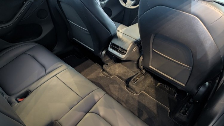 Tesla Model Y dual motor long range