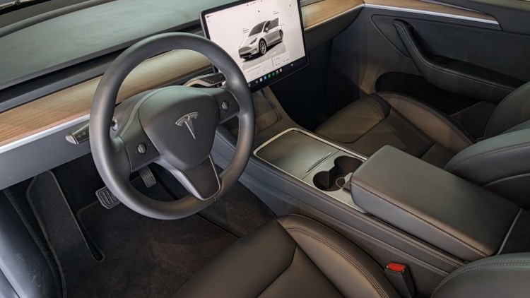 Tesla Model Y dual motor long range
