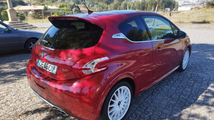 Peugeot 208 1.6 GTI
