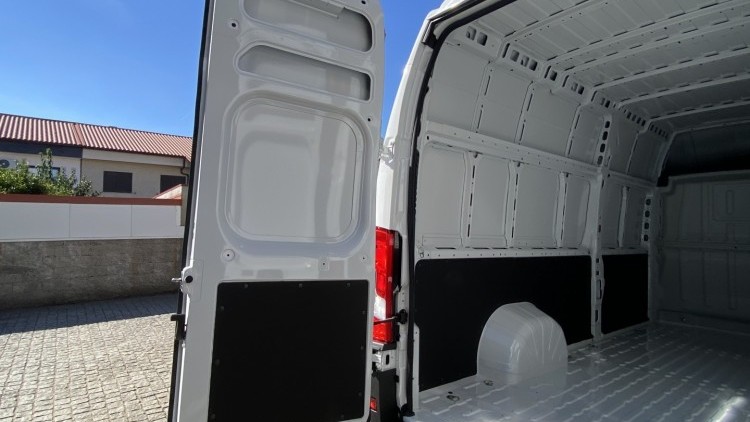 Fiat Ducato Maxi XL H3 2.2 Multijet (17m3)