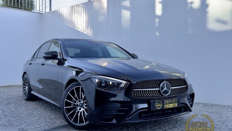 Mercedes-Benz Classe E 300 de AMG / PACK NIGHT