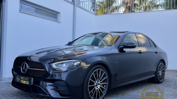 Mercedes-Benz Classe E 300 de AMG / PACK NIGHT
