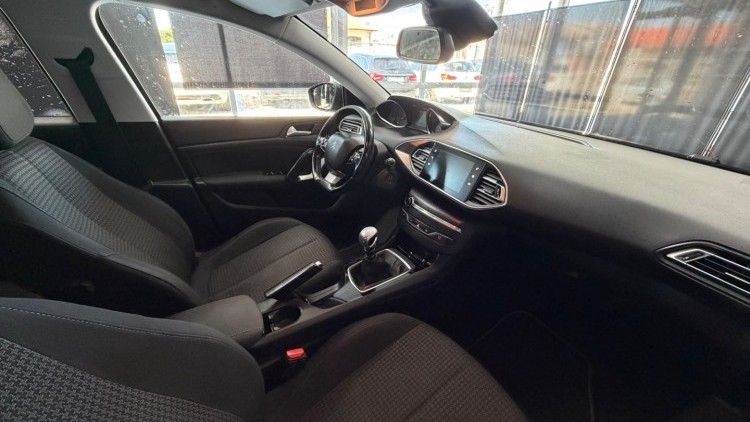 Peugeot 308 1.5 BlueHDi Style