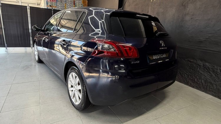 Peugeot 308 1.5 BlueHDi Style