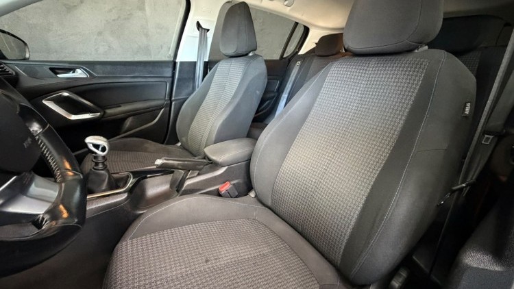 Peugeot 308 1.5 BlueHDi Style