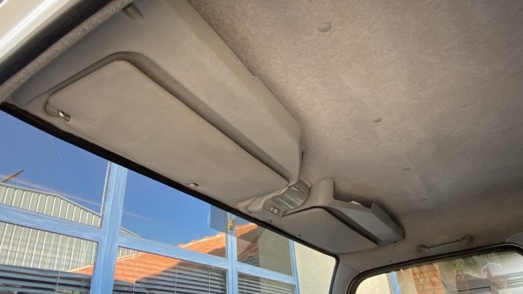 Mitsubishi Canter Fuso 3C15 Tribasculante