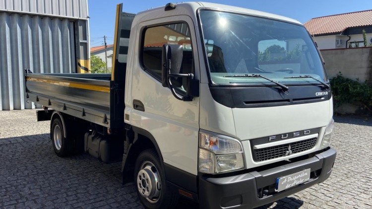 Mitsubishi Canter Fuso 3C15 Tribasculante