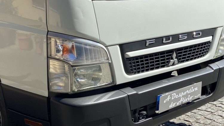 Mitsubishi Canter Fuso 3C15 Tribasculante