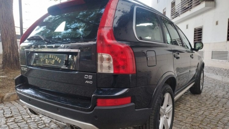 Volvo XC 90 2.4 D5 7L R-Design AWD
