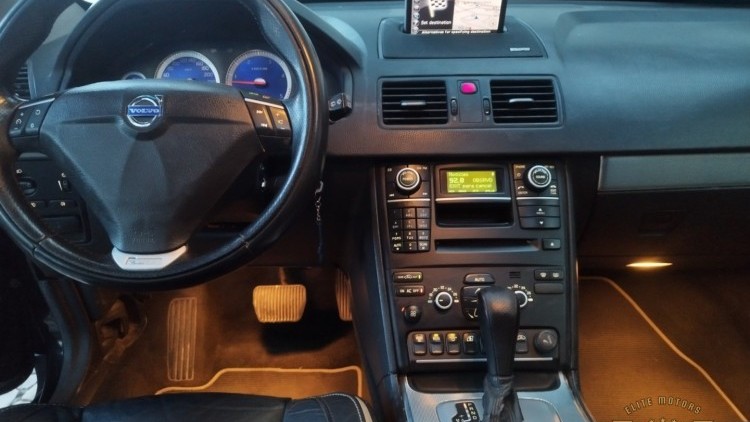 Volvo XC 90 2.4 D5 7L R-Design AWD