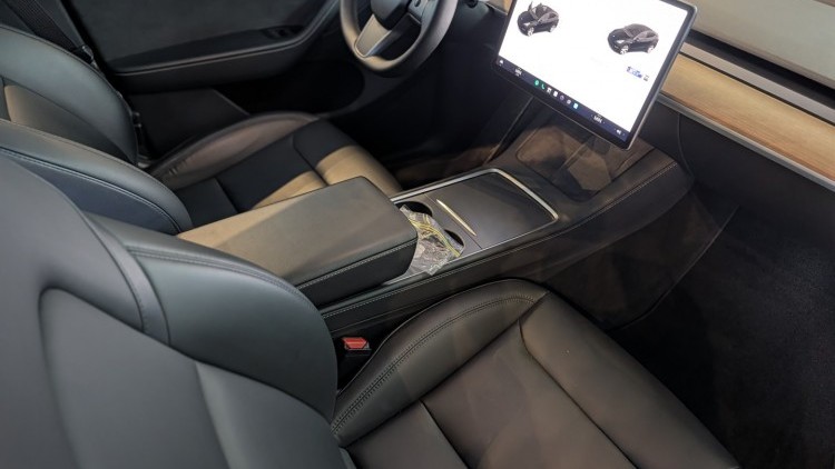 Tesla Model Y long Range Dual Motor AWD