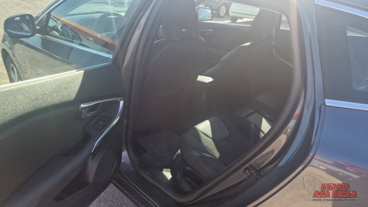 Volvo V40 1.6 D2