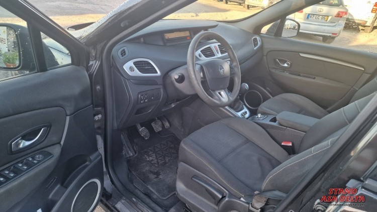 Renault Grand Sc&eacute;nic 1.5 dci