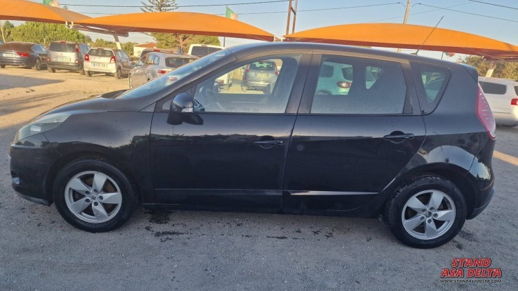 Renault Grand Sc&eacute;nic 1.5 dci