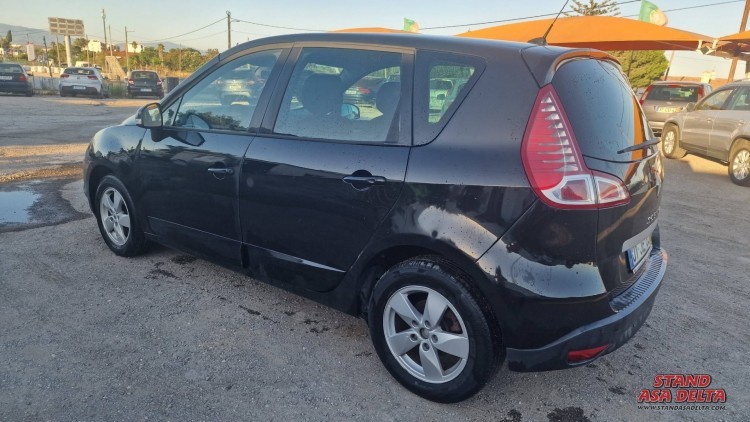 Renault Grand Sc&eacute;nic 1.5 dci