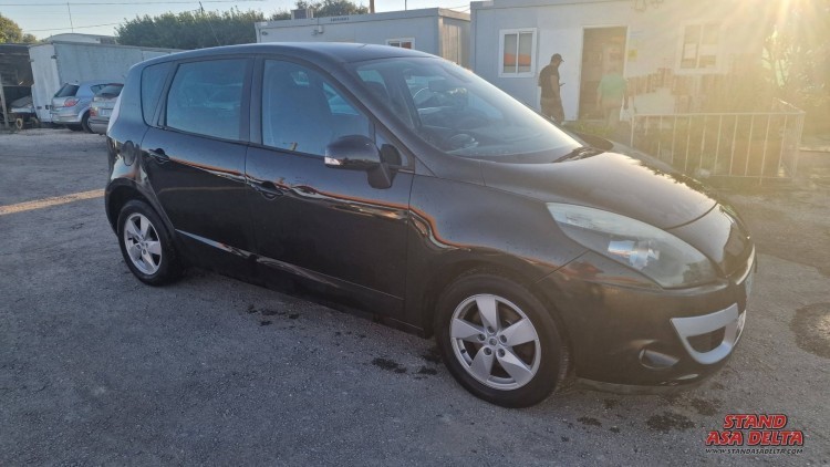 Renault Grand Sc&eacute;nic 1.5 dci