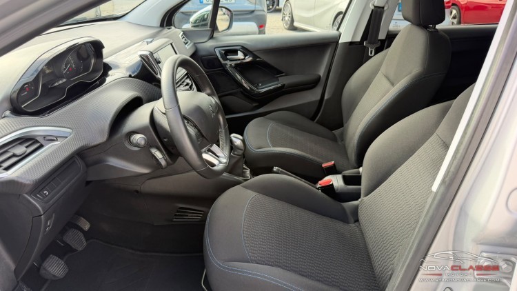 Peugeot 208 PureTech Style