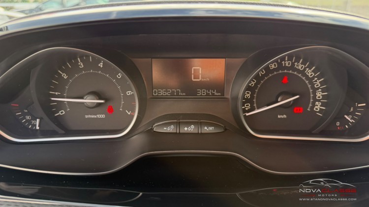 Peugeot 208 PureTech Style