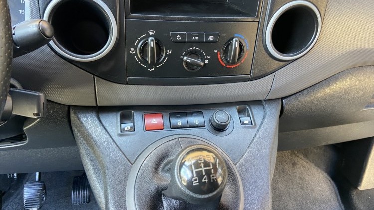 Peugeot Partner 1.6 HDI A/C 3Lug NACIONAL
