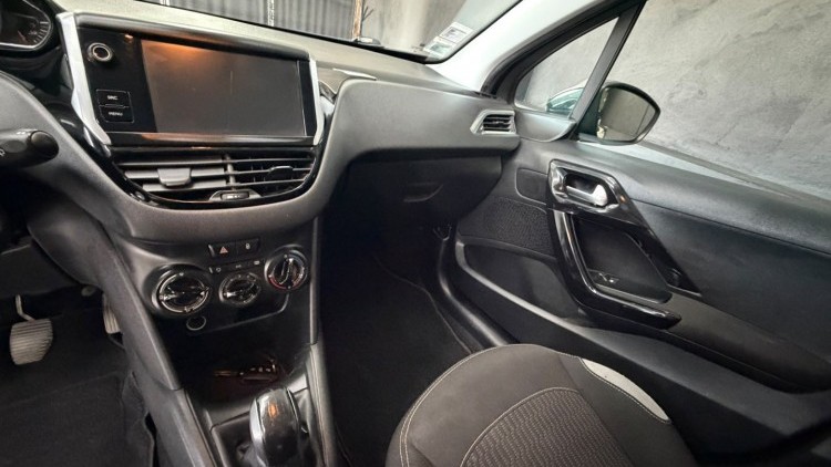 Peugeot 208 1.2 PureTech Style