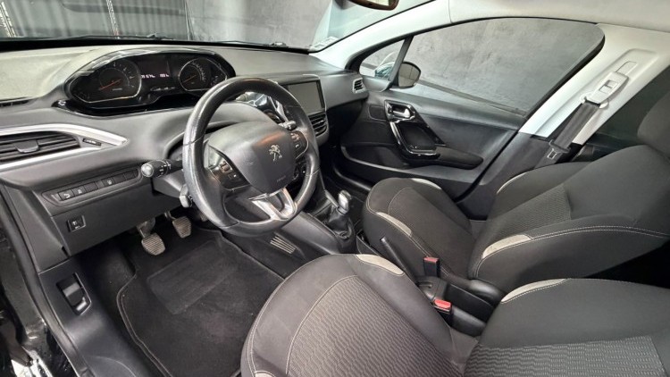 Peugeot 208 1.2 PureTech Style