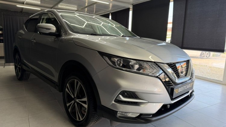 Nissan Qashqai 1.2 DIG-T N-Connecta