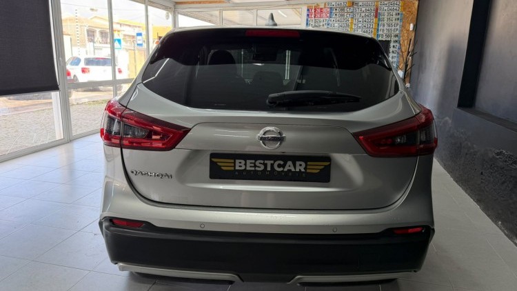 Nissan Qashqai 1.2 DIG-T N-Connecta
