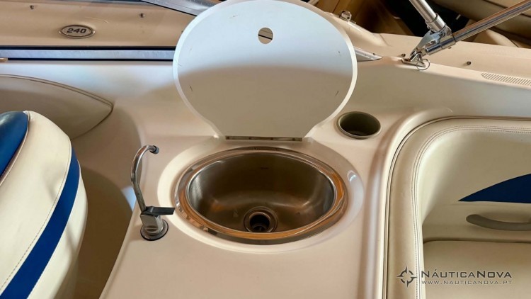 Bayliner Deck Boat 249 SD
