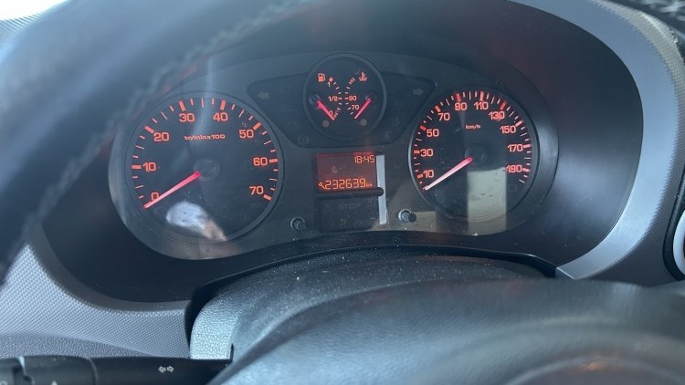 Citro&euml;n Berlingo 1.6 HDI Van (3 Lugares) -Caixa T&eacute;rmica-
