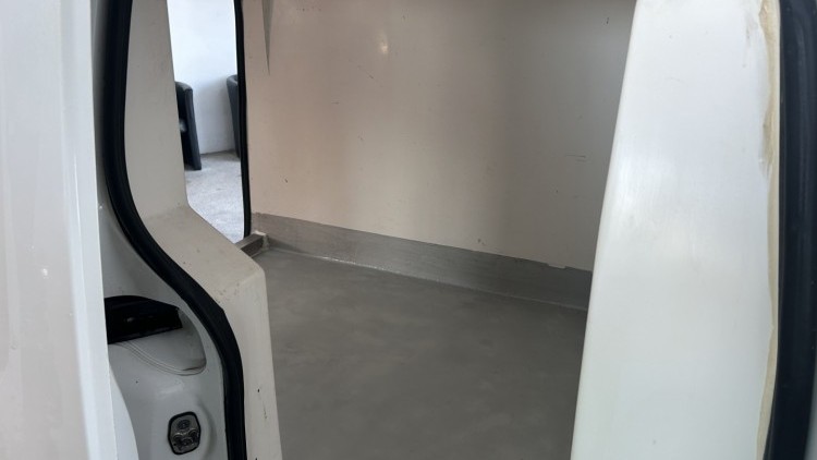 Citro&euml;n Berlingo 1.6 HDI Van (3 Lugares) -Caixa T&eacute;rmica-
