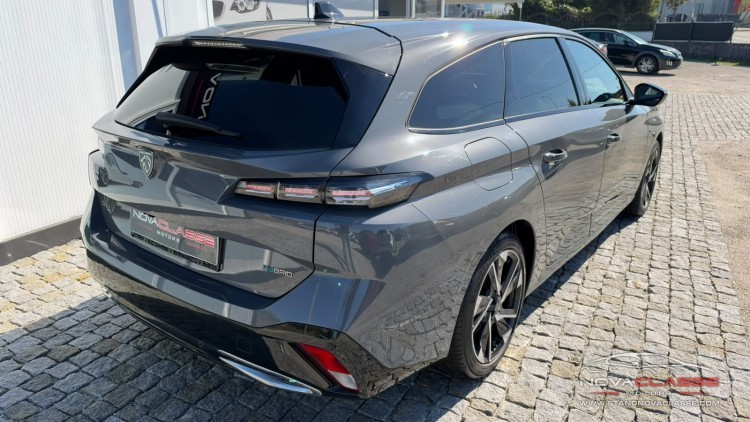 Peugeot 308 SW 1.6 Hybrid Allure e-EAT8