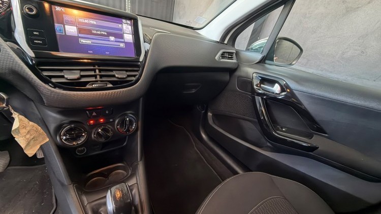 Peugeot 208 1.2 PureTech Style