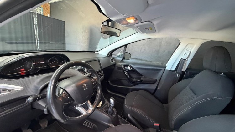 Peugeot 208 1.2 PureTech Style