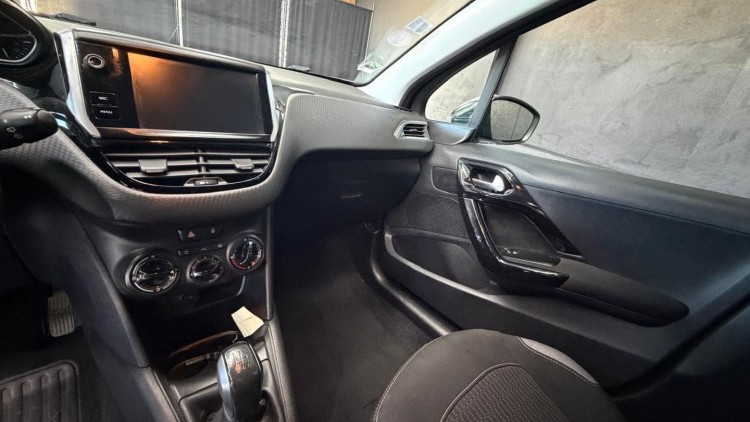 Peugeot 208 1.2 PureTech Style