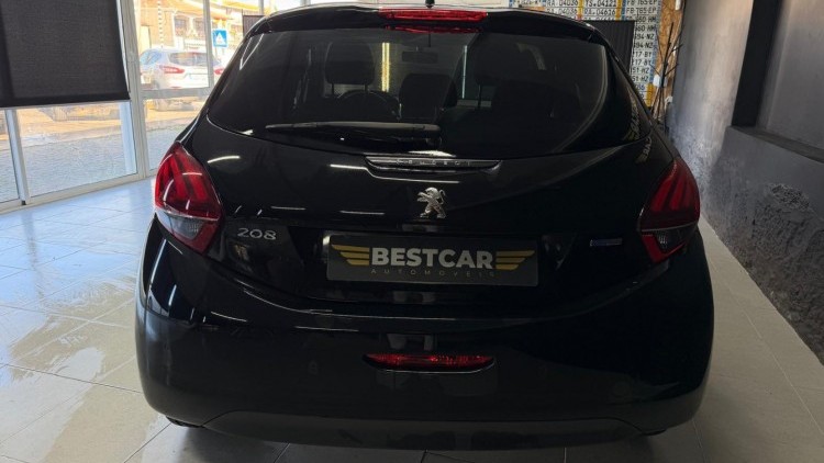 Peugeot 208 1.2 PureTech Style